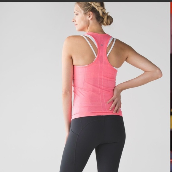 Lululemon Women’s Pink Swiftly Tech Racerback Tank - Picture 2 of 5